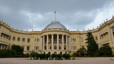 Bengal Governor bars entry of police, state Finance Minister into Raj Bhavan